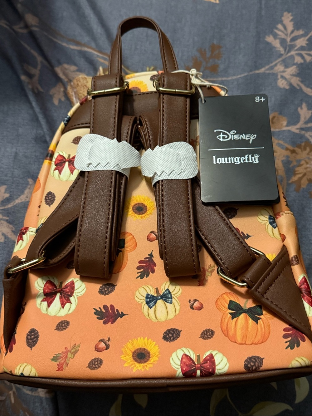 Minnie Mouse Pumpkin Loungefly - Picture 2 of 2